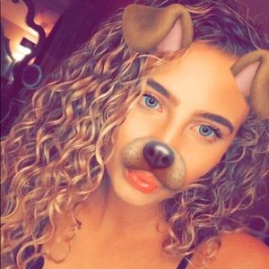 Meet your Posher, Victoria